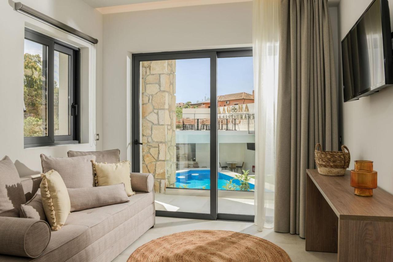 Lagoon Luxury Suites Vasilikí Extérieur photo