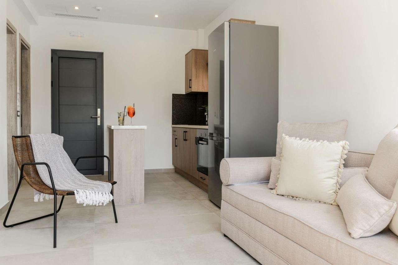 Lagoon Luxury Suites Vasilikí Extérieur photo